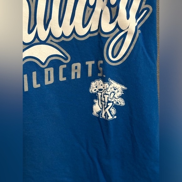 Kentucky Wildcats V-Neck Shirt - Picture 2 of 5
